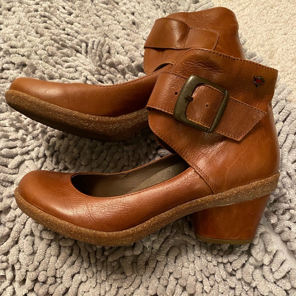 Roobins of Spain Leather Heeled Mary Janes